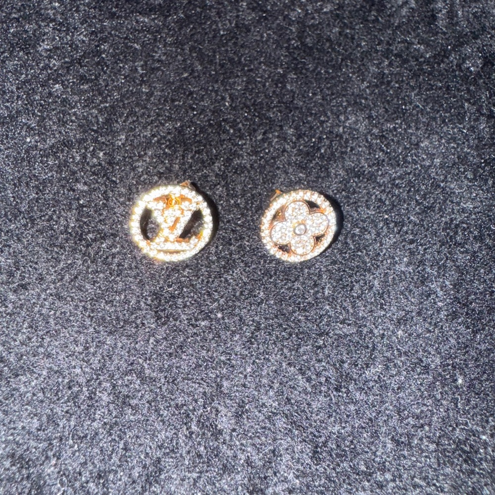 Louis Vuitton Elegant Gold and Silver Crystal Circular Earrings - Picture 1 of 5